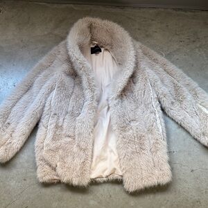JLUXLABEL Women's Cream Faux Fur Coat. XS/S. Worn once and always sold out!